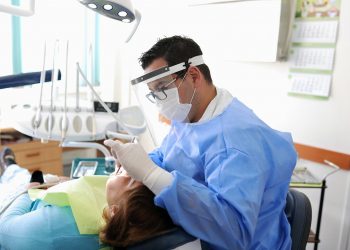 OBSH ngre alarmin për rritjen e sëmundjeve dentare