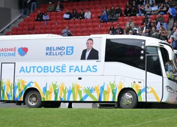 Pas Belind Këlliçit me Tiranën, autobusët falas edhe në Nju Jork