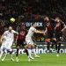 Seria A – Milan mban gjallë shpresat për Champions