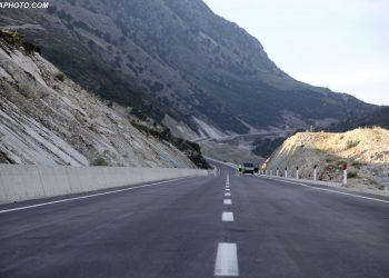 Tenderat, 50 kompanitë e mëdha marrin 55% të parave