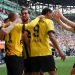 Dortmundi mposht Augsburgun dhe merr vendin e parë në Bundesligë