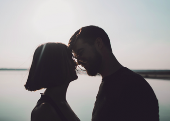 A e përjetojnë burrat dhe gratë seksualitetin ndryshe?