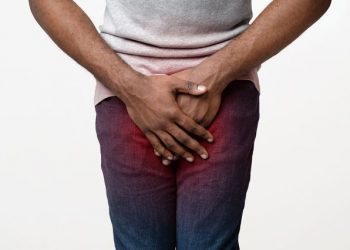 Nuk e pagoi, prostituta e qëllon me thikë në organin gjenetal