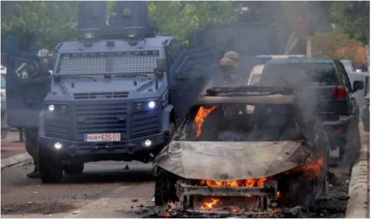 Aktet e dhunës në Veri, Drejtori i spitalit në Mitrovicë: Mbi 53 të lënduar, një në rrezik për jetën