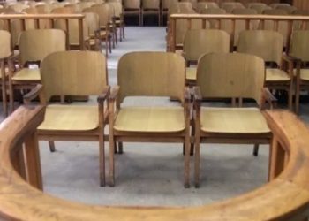 “Më grisi pizhamat”, shqiptarja denoncon burrin për përdhunim/ Çfarë ndodhi mes çiftit