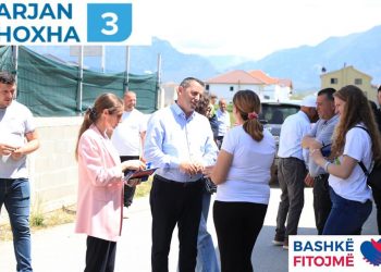 “Më të bashkuar se kurrë”/ Hoxha: Dhe pak ditë na ndajnë nga fitorja!