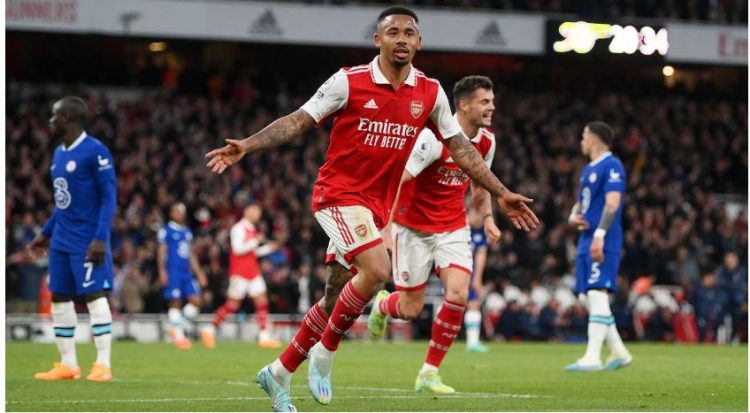 Arsenal mposht Chelsean, rimerr kreun e Premier League