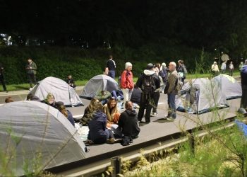 Protestuesit në Beograd kalojnë ‘në ekstrem’, ja çfarë kanë bërë këtë radhë