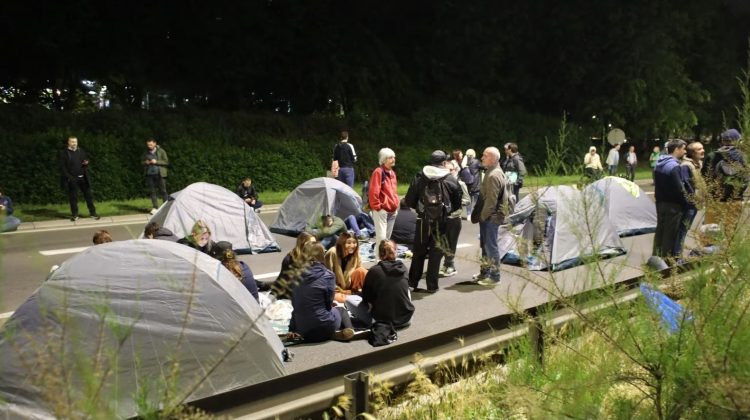Protestuesit në Beograd kalojnë ‘në ekstrem’, ja çfarë kanë bërë këtë radhë