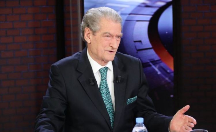 Berisha: Në Shkodër, Bajrat dhe bandat e tjera shpërndanë 12 mln euro