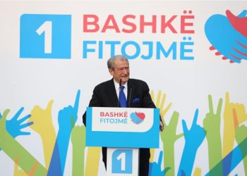 Berisha: Emisarët e Edi Ramës, Gjiknurët e Ballët shpërndajnë si hiena para e blejnë vota