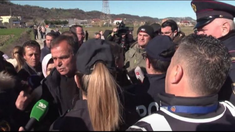 Çudirat zgjedhore/ Kërcënuan me bojkot, por…votuan kandidatin socialist