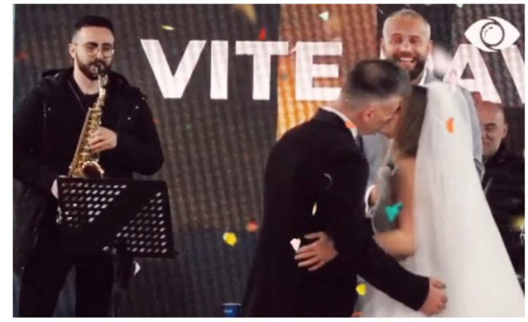 “Nuk të marr për grua”, plas debati mes Nitës dhe Bledit