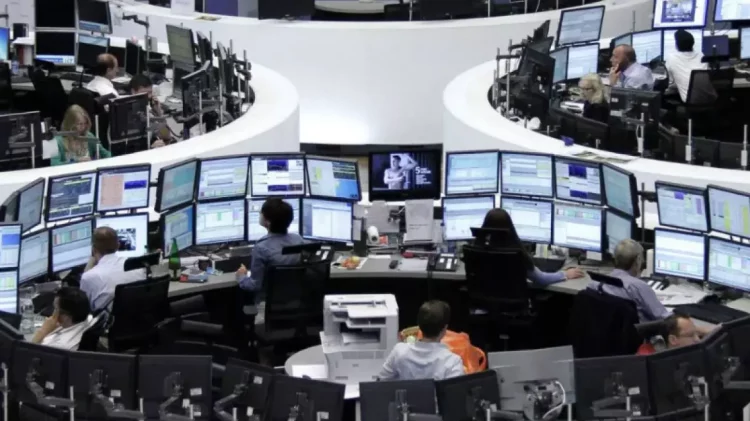 Tregjet evropiane: Humbje prej më shumë se 1%, nën sfondin e borxhit të SHBA