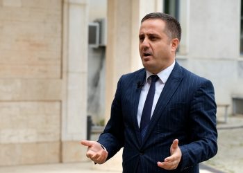 Deputeti i LDK akuzon Kurtin: Ka gisht në planet për veriun