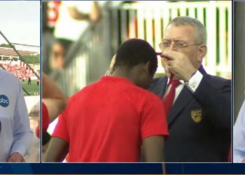 Armand Duka shpërndan medaljet për fituesit e Superiores