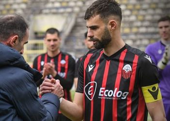 Tirana pranë blerjes së futbollistit të famshëm nga Maqedonia e Veriut