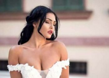 “Mos jam e çmendur?” Vetëm dy javë pas lindjes, Eliona Pitarka mezi pret…