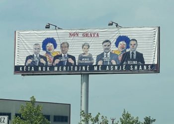 Kushdo që e ka bërë këtë poster ngelet thjesht një palaço