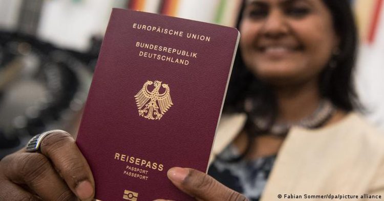 Gjermania lehtëson normat për bashkimin familjar