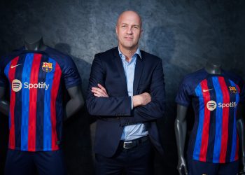 “Falënderoj Xavin, Alemanyn dhe Laportan”/ Cruyff: Nga Barça largohem për…