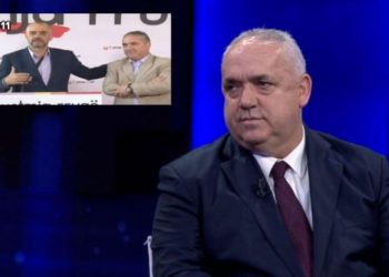 “Ai flet nën efektin e pluhurit”/ Kaçaj i përgjigjet Ramës