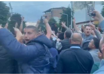 Festë e madhe në Kavajë, Fisnik Qosja i BF kryeson