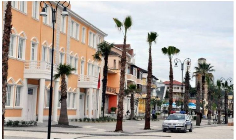 Kavajë, kandidatët për kryetarë bashkie ‘kokë më kokë’