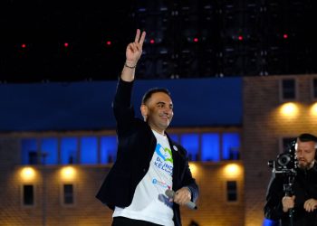 Këlliçi premton në mes të Tiranës: Urbani do jetë falas pas 14 majit