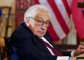 Ish-diplomati amerikan Henry Kissinger mbush 100 vjeç, ende aktiv në çështje botërore