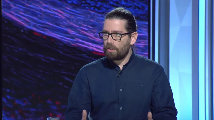 Zgjedhjet: Të rruhesh, a të mos rruhesh