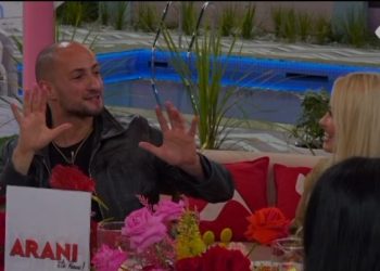 Dea ka puthur në buzë 7 banorë, Kristi: Po mua pse jo?