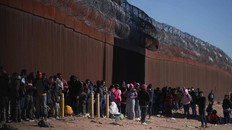 SHBA-ja dhe Meksika përgatiten për një krizë emigrimi