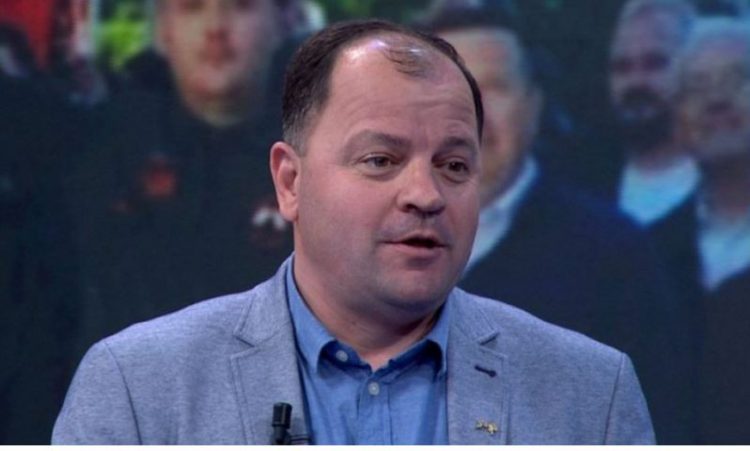 Lefter Maliqi flet pas humbjes në Kuçovë: Kërcënuan qytetarët