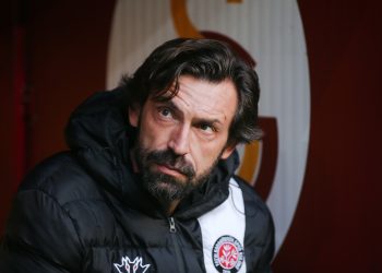 Klubi turk shkarkon Andrea Pirlon, një tjetër kampion bote pritet që ta zëvendësojë