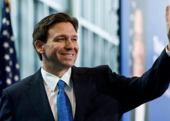 DeSantis, bisedë me Musk për të zyrtarizuar kandidaturën për president