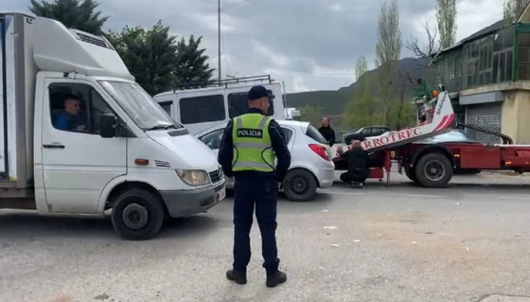 Mungesa e sinjalistikës problem, tjetër aksident në Bulqizë