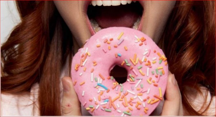 Ja si të shpëtoni nga varësia prej sheqerit