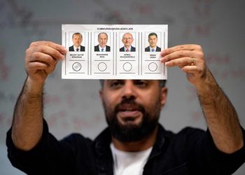 Zgjedhjet turke/ Kilicdaroglu kryeson në Stamboll, Erdogan në Ankara