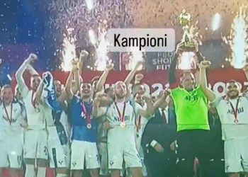 Kapiteni i Vorës e konfirmon: Vitin tjetër qëndroj