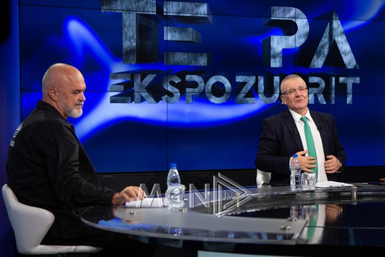 Rama i ‘merr karrigen’ moderatorit: Ishte e vetmja që kishte ngelur