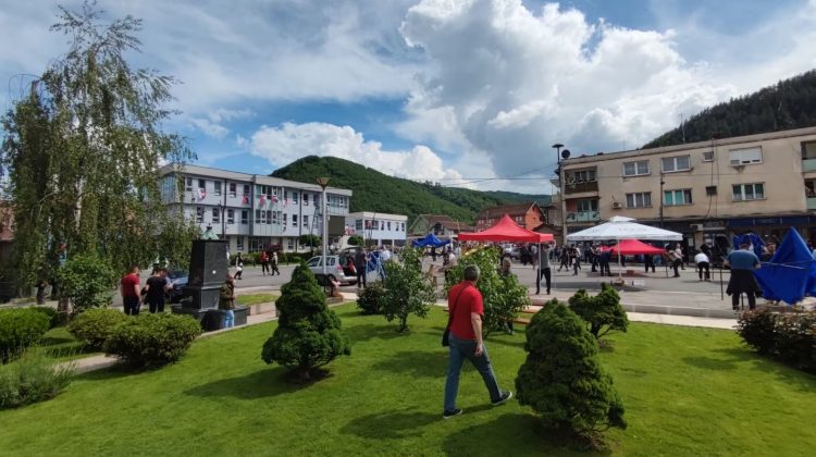Përfundon protesta e serbëve në Zubin Potok