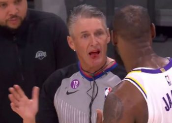 Arbitri e kalon me humor përplasjen me James: Ke 25 vjet që pret ta bësh këtë