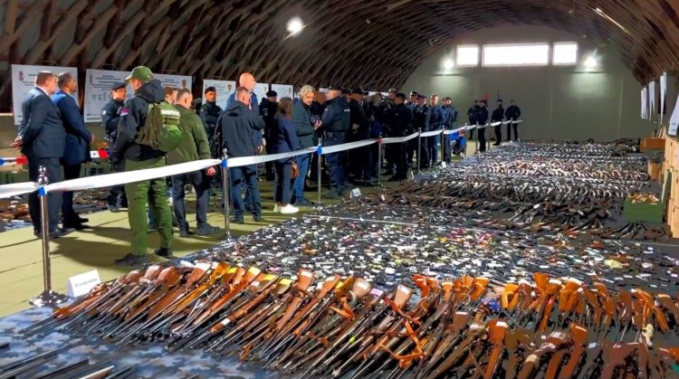 BE mbështet aktivitetet për kontrollin e armëve në Ballkanin Perëndimor