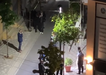 Të shtëna me armë në Lezhë, kush është i riu që mbeti i plagosur