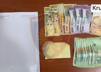 Listë me emra dhe çantë me lekë, arrestohet 48-vjeçari