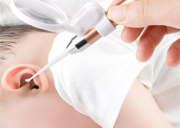 A është normale që veshët e fëmijëve prodhojnë shumë dyll?