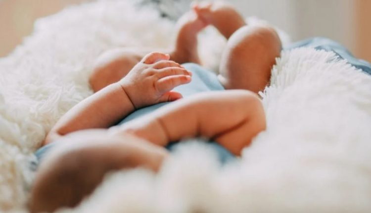 Metoda me të cilën mund ta qetësoni shpejt një të porsalindur që qan