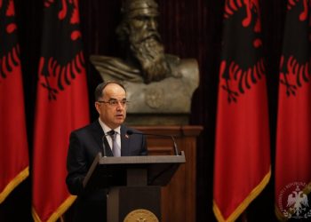 Presidenti dekreton rritjen e pagës së tij, të Ramës dhe deputetëve