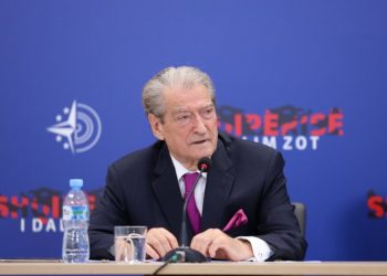 Berisha akuzon: Në Shkodër, Rama vendosi paqe mes 5 bandave kryesore